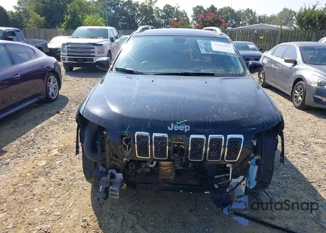 2019 Jeep Cherokee Latitude Plus 4X4 from USA, damaged, VIN 1C4PJMLX1KD271575